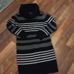 Vertigo long sleeve sweater / dress size L